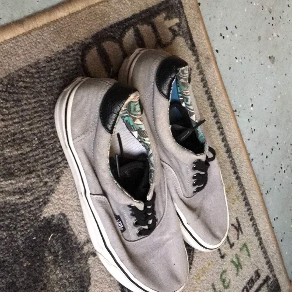 Vans shoes size 8